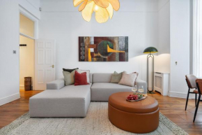 Designer Chelsea Apartment up to 6 guests